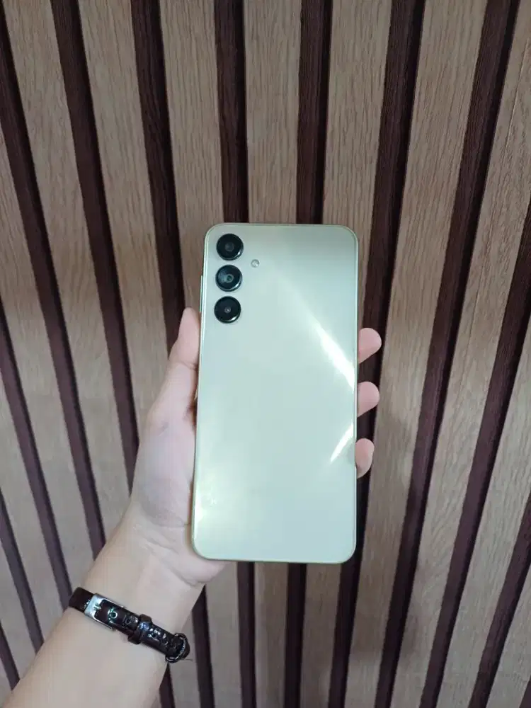 Samsung Galaxy A16 5G Light Green 8/256 | NFC | Unit Only Ori Resmi