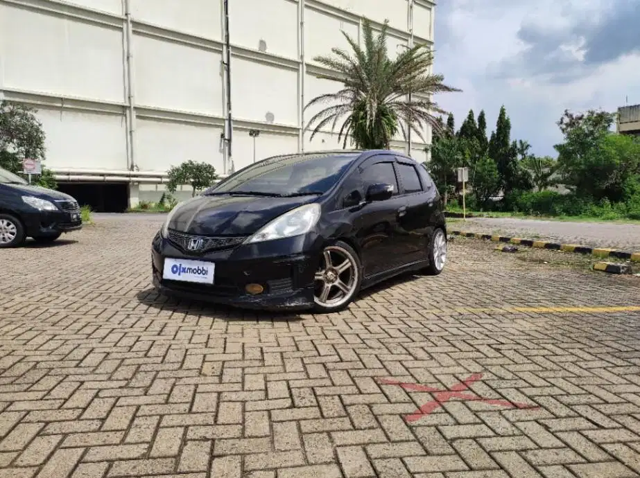 TDP 6,JT Honda Jazz 1.5 E Bensin-MT Hitam 2012