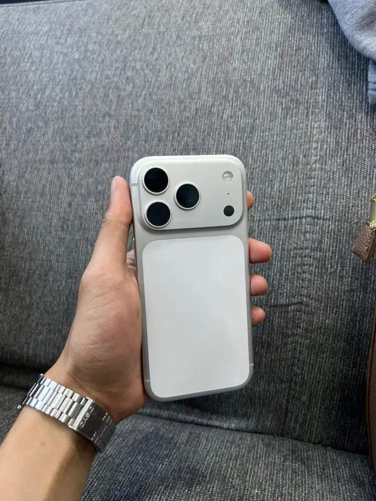 iphone 17 pro 256 silver second