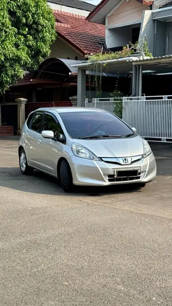 Honda Jazz  1.5 S Manual 2013 Silver Metalik