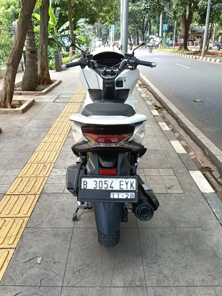 DIJUAL CASH HONDA PCX 150 CBS ISS THN 2018 PJK IDUP SIAP PAKAI