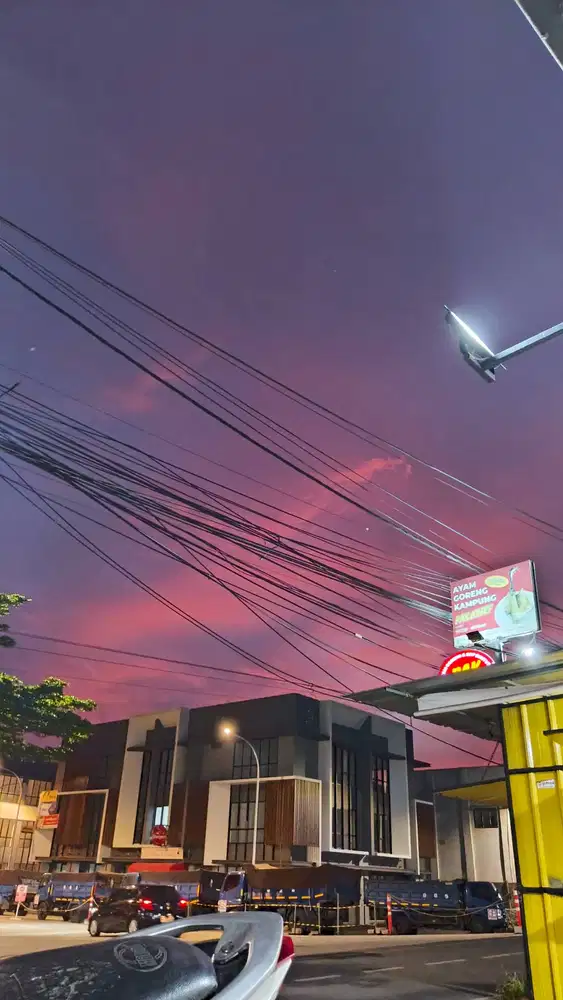 Dibutuhkan segera bagian cook