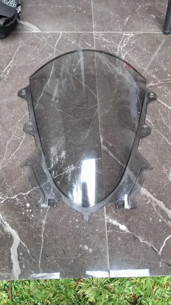 Dijual cepat visor r15 v3 original