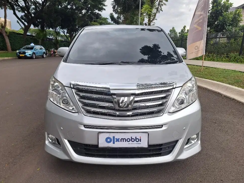 LOW DP Toyota Alphard 2.4 G Bensin-AT 2013 KYI