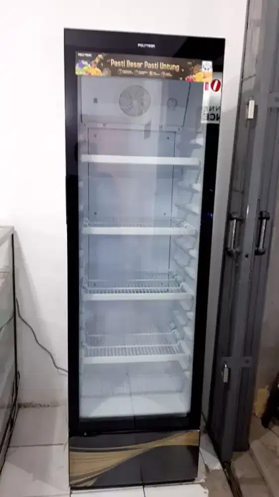 SHOWCASE POLYTRON 4 RAK