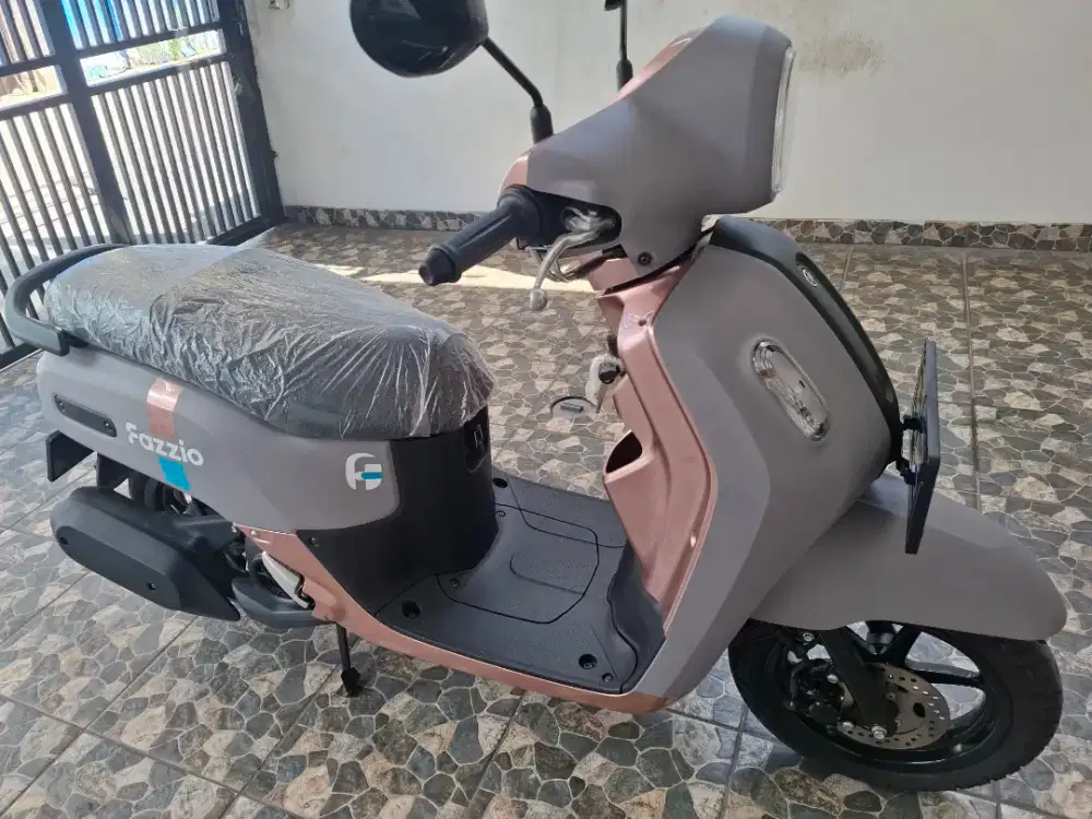 Km1.700 DKI garansi service, yamaha fazzio 125 LED 2025 bln 9 fazio.