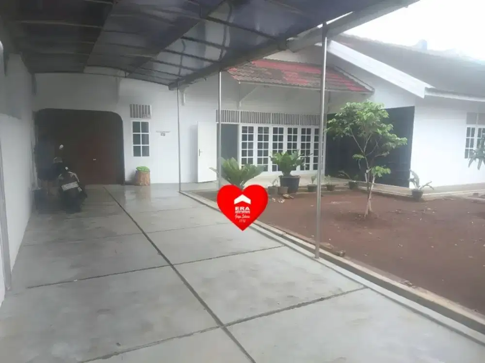 Rumah halaman Luas di Jl Cempaka Putih Rempoa, Ciputat Timur, Tangerang Selatan