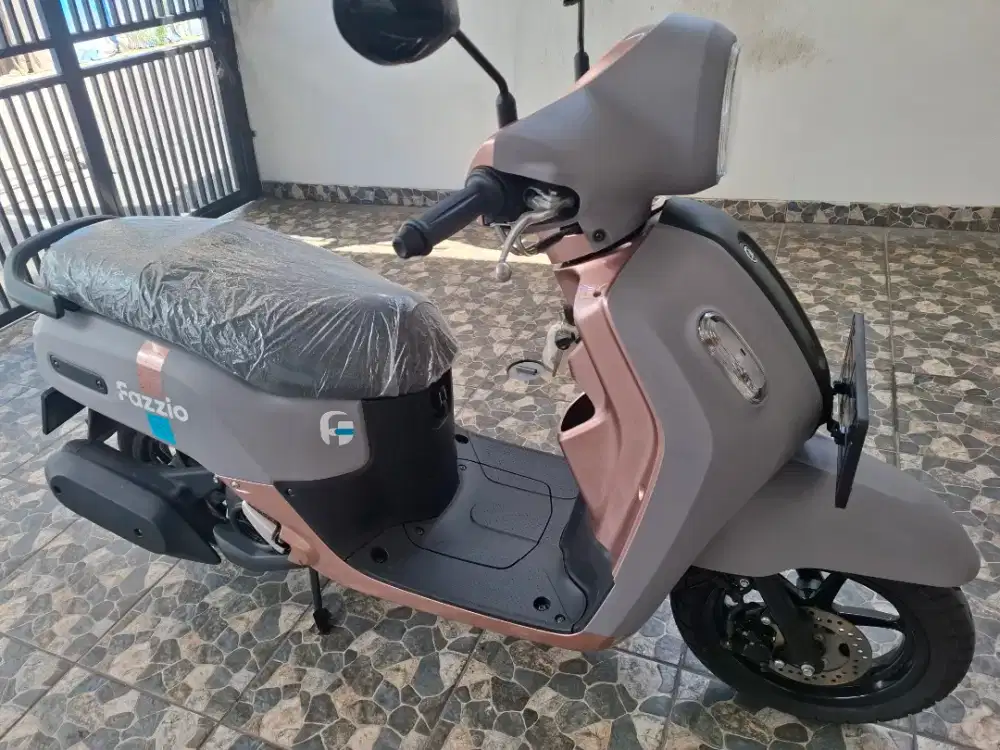 Km1.700 DKI garansi service, yamaha fazzio 125 LED 2025 bln 9 fazio