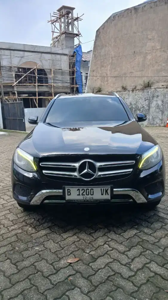 Mercy GLC 250 Hitam 2016