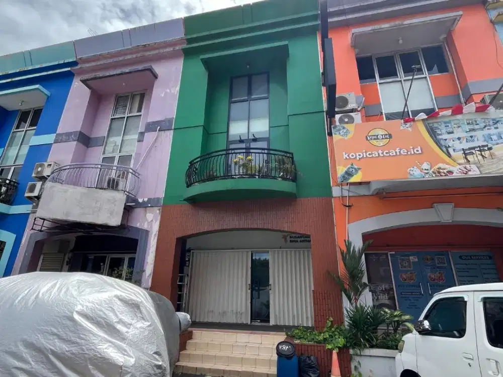 DIJUAL CEPAT RUKO 3 1/2  LT  RUKO VICTORIAN BINTARO PD KARYA PONDOK AREN TANGERANG, LOKASI BAGUS.