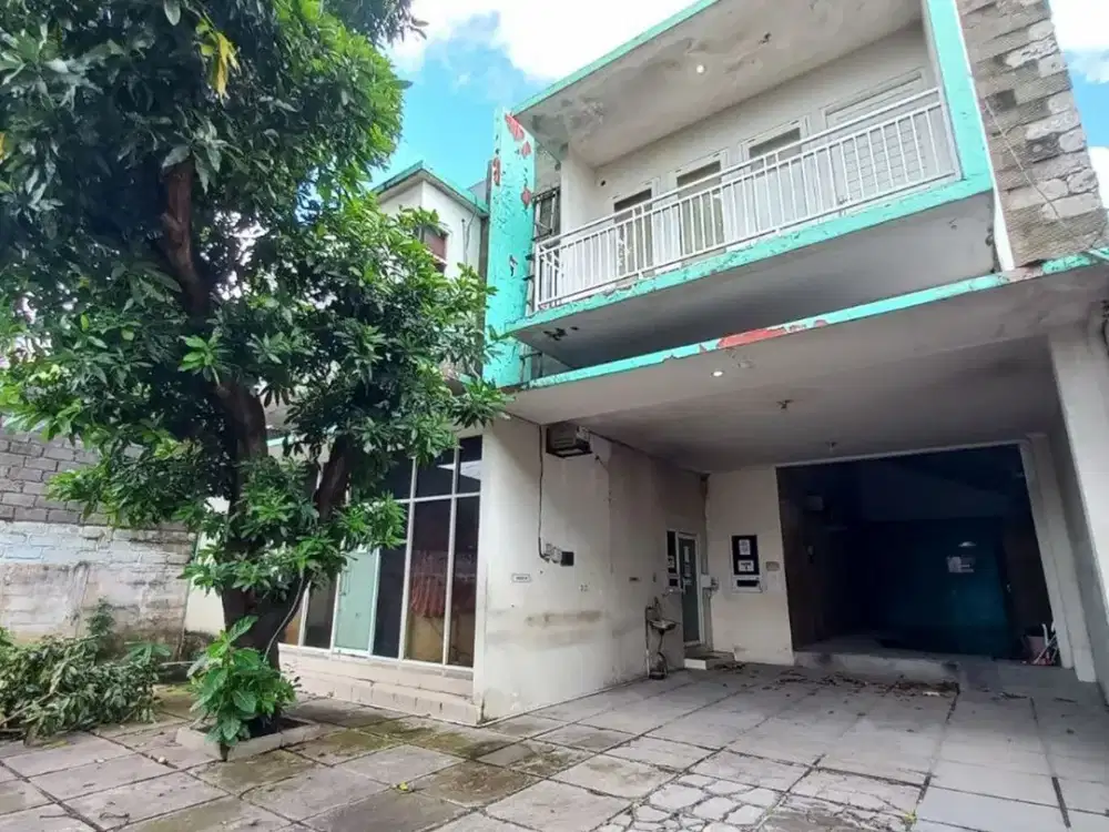 Bangunan Kantor Plus Gudang Dijual, di Gatot Subroto Tengah Area