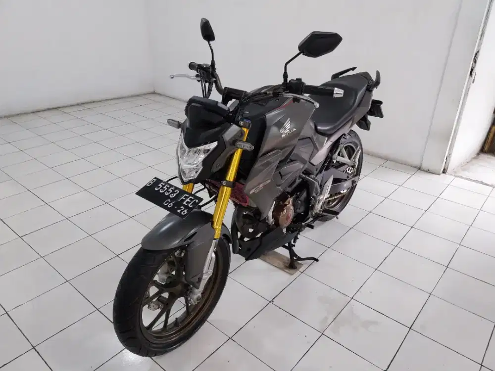 Honda CB 150 R v4 2021 mulus