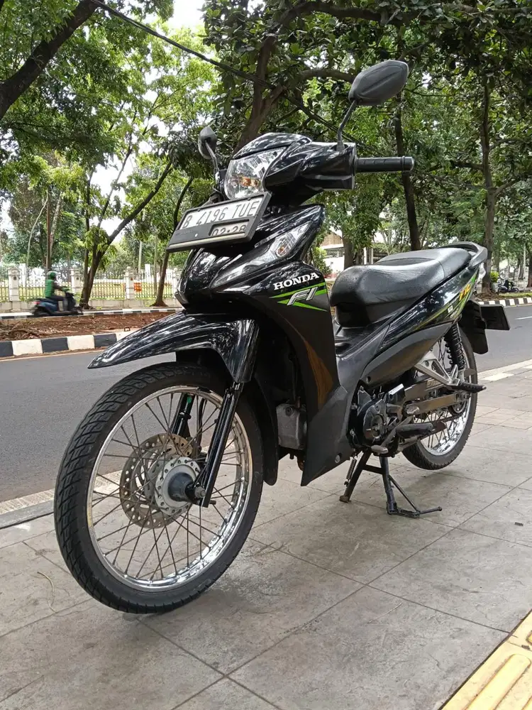 DIJUAL CASH HONDA REVO FIT 110 THN 2018 PAJAK OFF 2X SIAP PAKAI