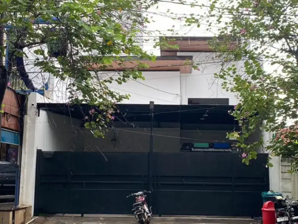 Rumah 0 Jalan Strategis Siap Huni Jalan Raya Manyar Surabaya