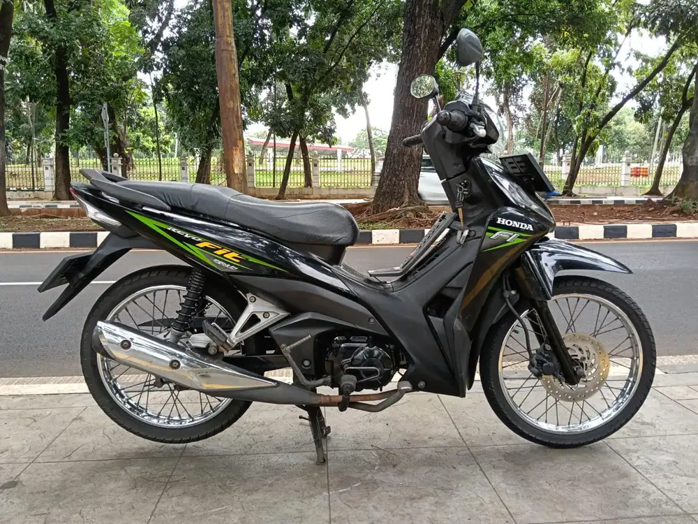 DIJUAL CASH HONDA REVO FIT 110 THN 2018 PAJAK OFF 2X SIAP PAKAI
