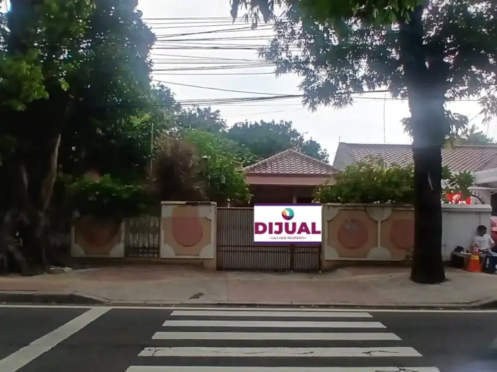 Dijual Cepat (BU) Rumah Bangunan Sederhana Dengan Luas Tanah 563 m² Di Kayu Putih. Jakarta Timur