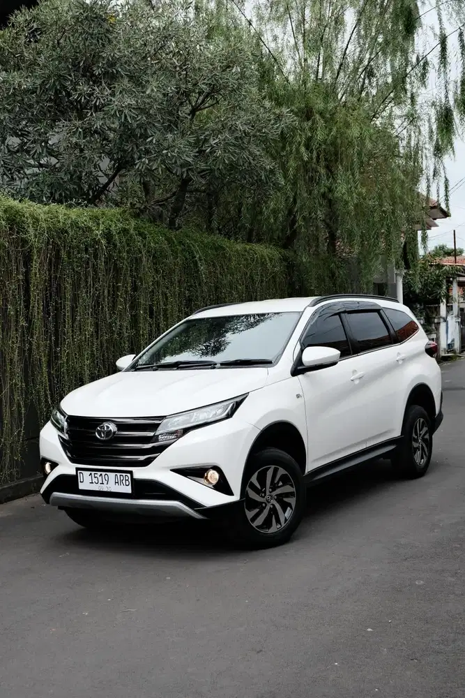 LOW KM // TOYOTA RUSH G 1.5 AT 2020 ISTIMEWA