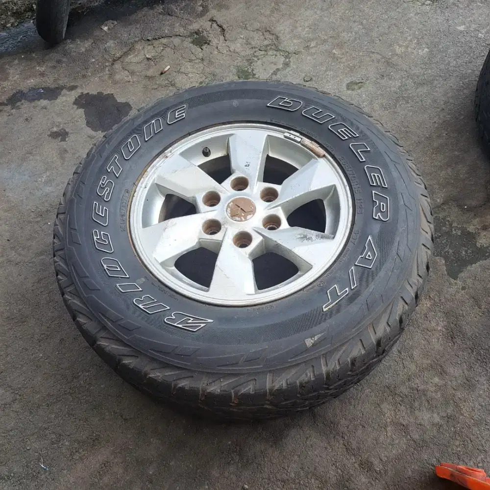 Ban stip triton strada ring 16 ban serep 1pcs