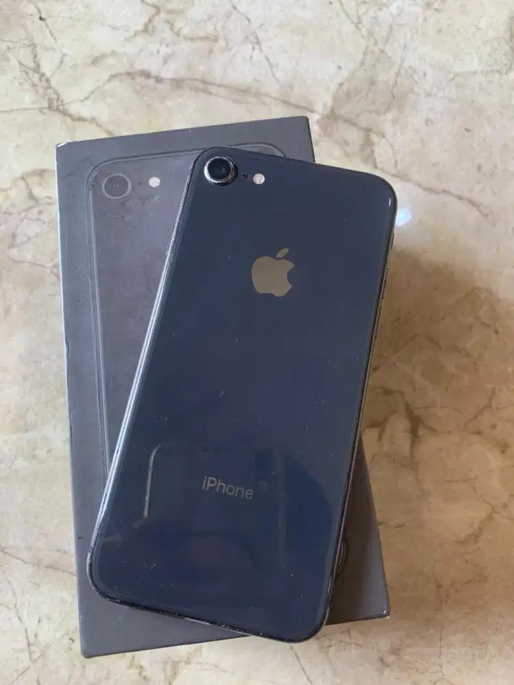 Iphone 8 64gb al op