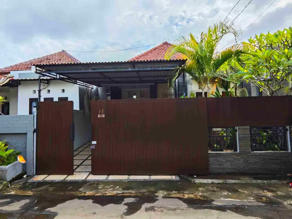 Rumah Cozy Furnish Teras Hijau Ungasan