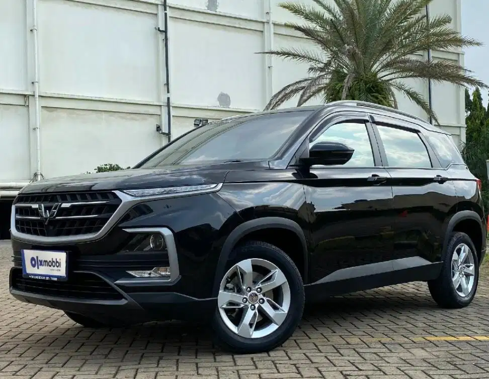 TDP 7,JT Wuling Almaz 1.5 Smart Enjoy 7-Seater Bensin-MT Hitam 2019