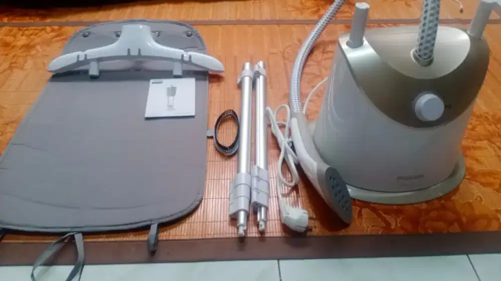 Philips GC 488/60 1.4L Garment Steamer Setrika Uap Berdiri