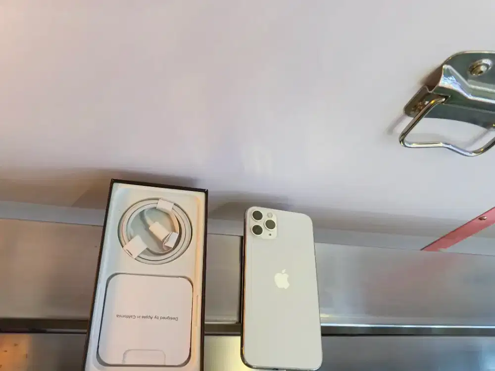 Iphone 11 pro 256gb pasti suka mulus