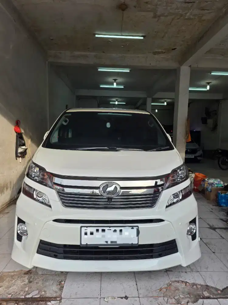 Toyota Vellfire 2.4ZG Premium Sound HT A/T 2013