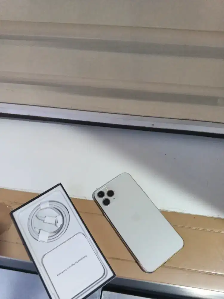 Iphone 11 pro 256gb mutu terjamin