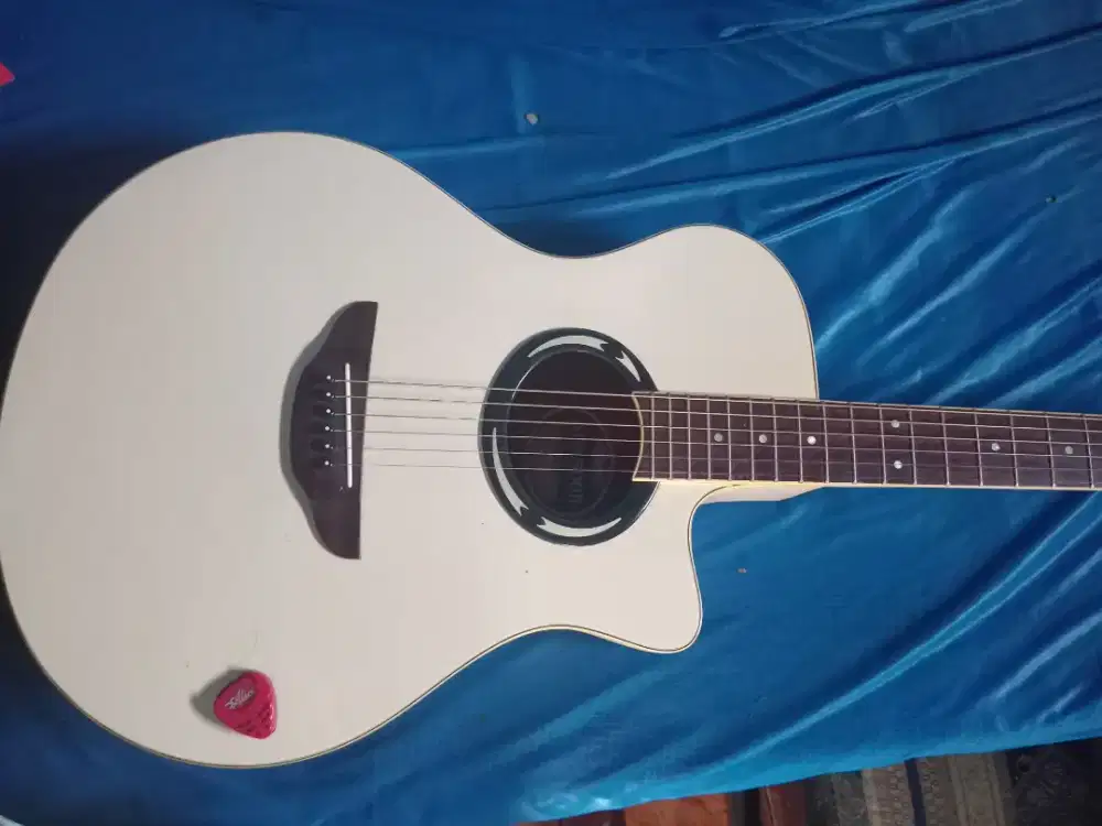 Gitar Yamaha apx 500ii akustik