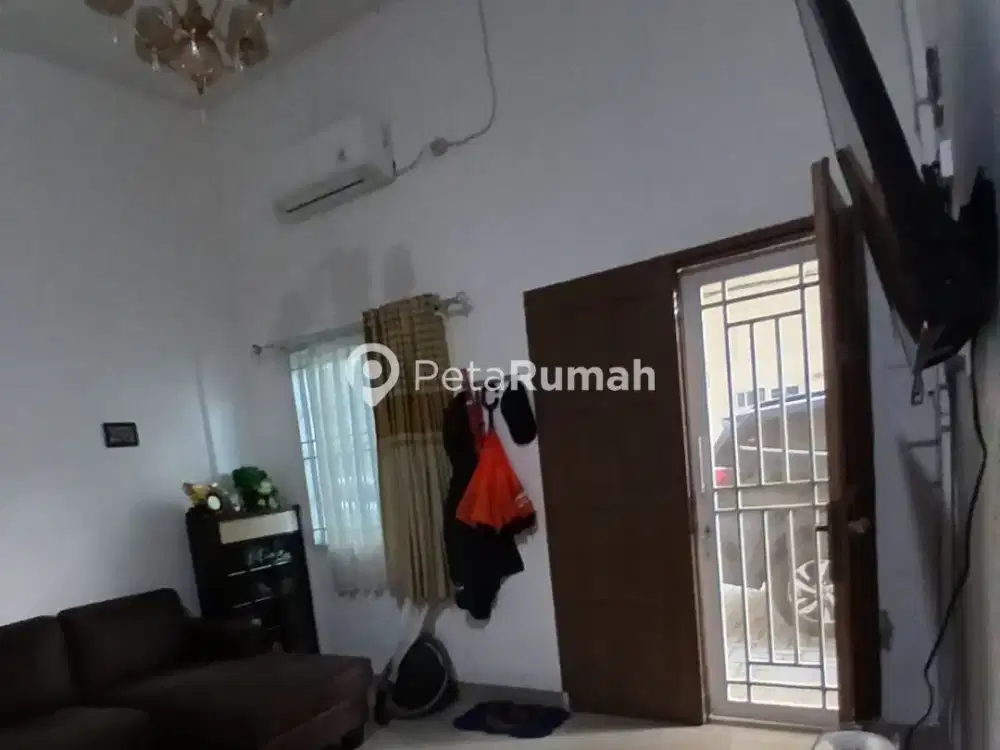 DIJUAL TOWNHOUSE JALAN PERBATASAN KOMPLEK PERBATASAN PALACE-MEDAN TIMUR (ramlan)
