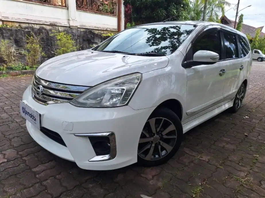 NISSAN GRAND LIVINA 1.5 XV HIGHWAY STAR BENSIN AT 2015 KTZN
