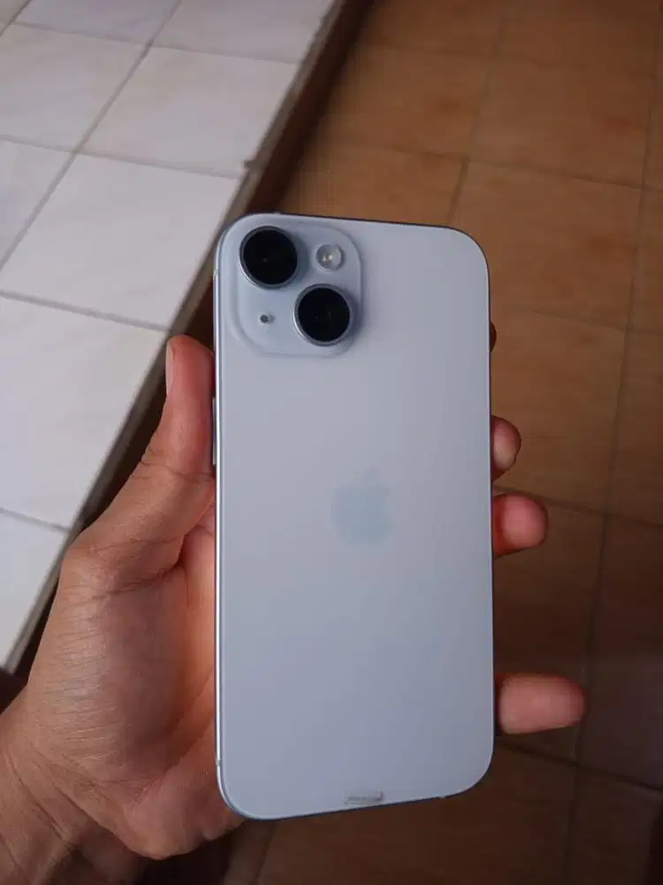 iPhone 15 128GB Blue