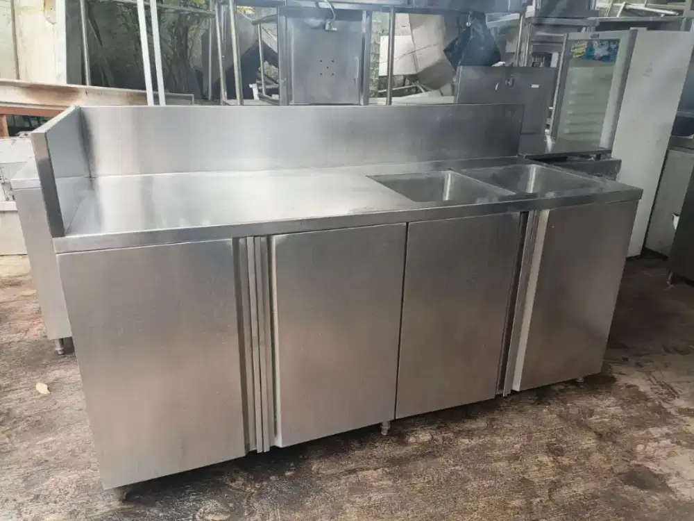 Meja kabinet Doble sink pintu kupu kupu