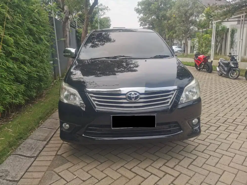Kijang Grand Innova G AT Bensin 2011 DP3jt
