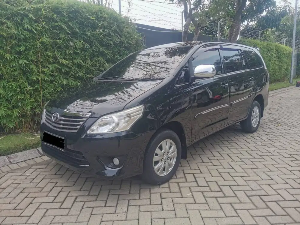 Kijang Grand Innova G AT Bensin 2011 Dp 3jt