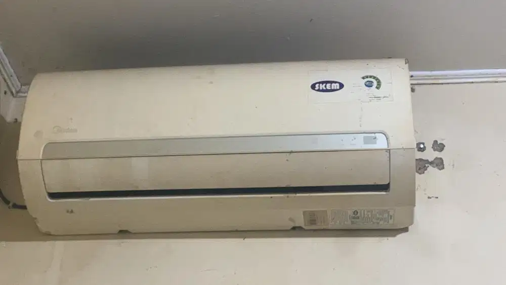 AC midea 1/2 PK
