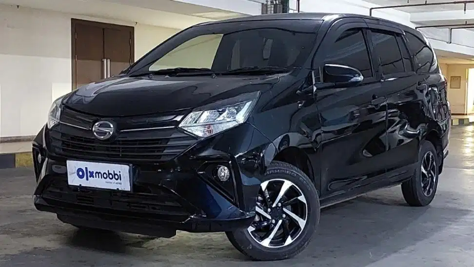 2024 TDP 7,JT Daihatsu Sigra 1.2 R Deluxe Bensin-AT Putih 2024