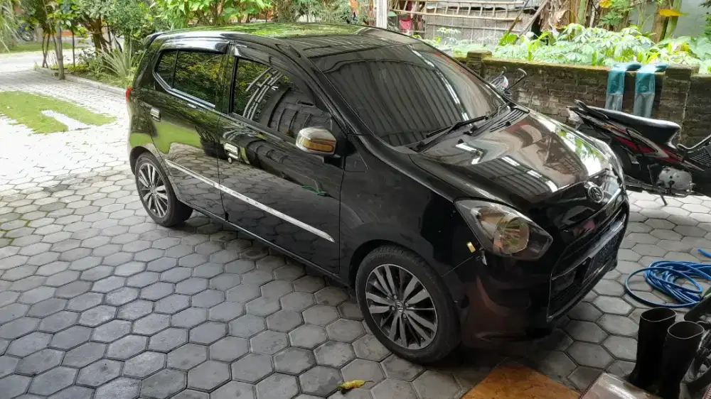 Mobil ayla D 2016 Ae madiun