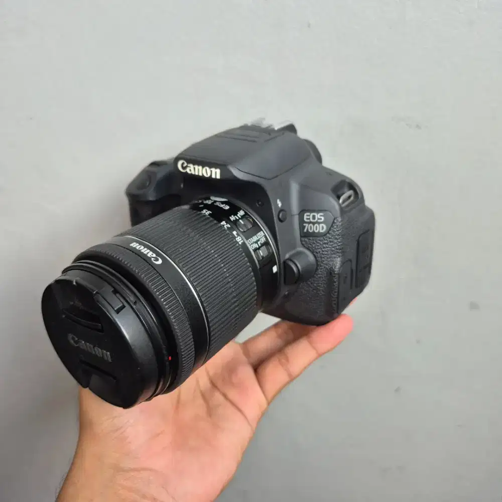 Kamera canon 700d kit 18-55 is stm