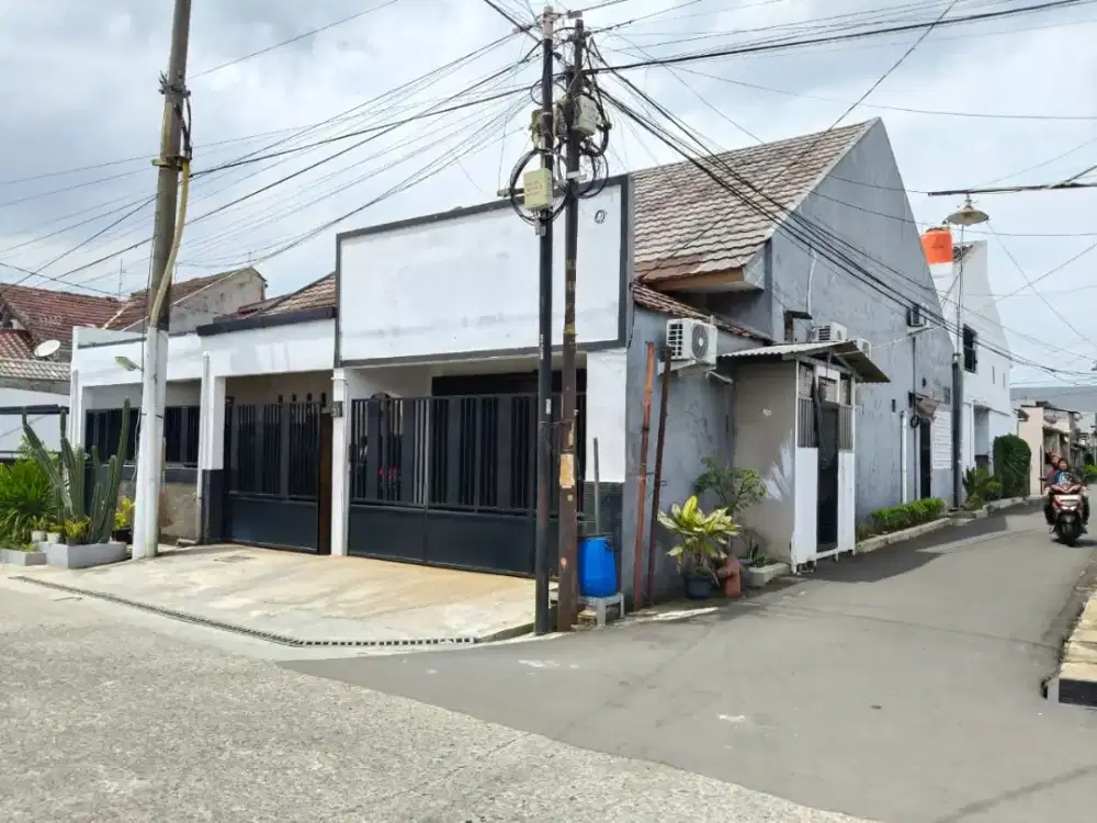 Rumah second dijual dekat stasiun 180m²(1.35M) Sukmajaya Depok