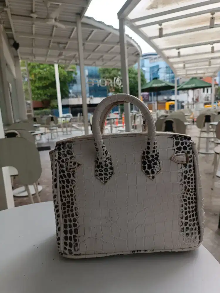 Tas fashion wanita mewah