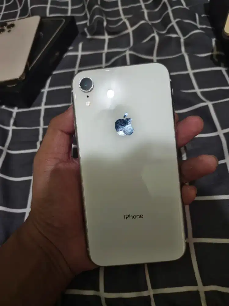 Iphone XR 64 GB wifi only
