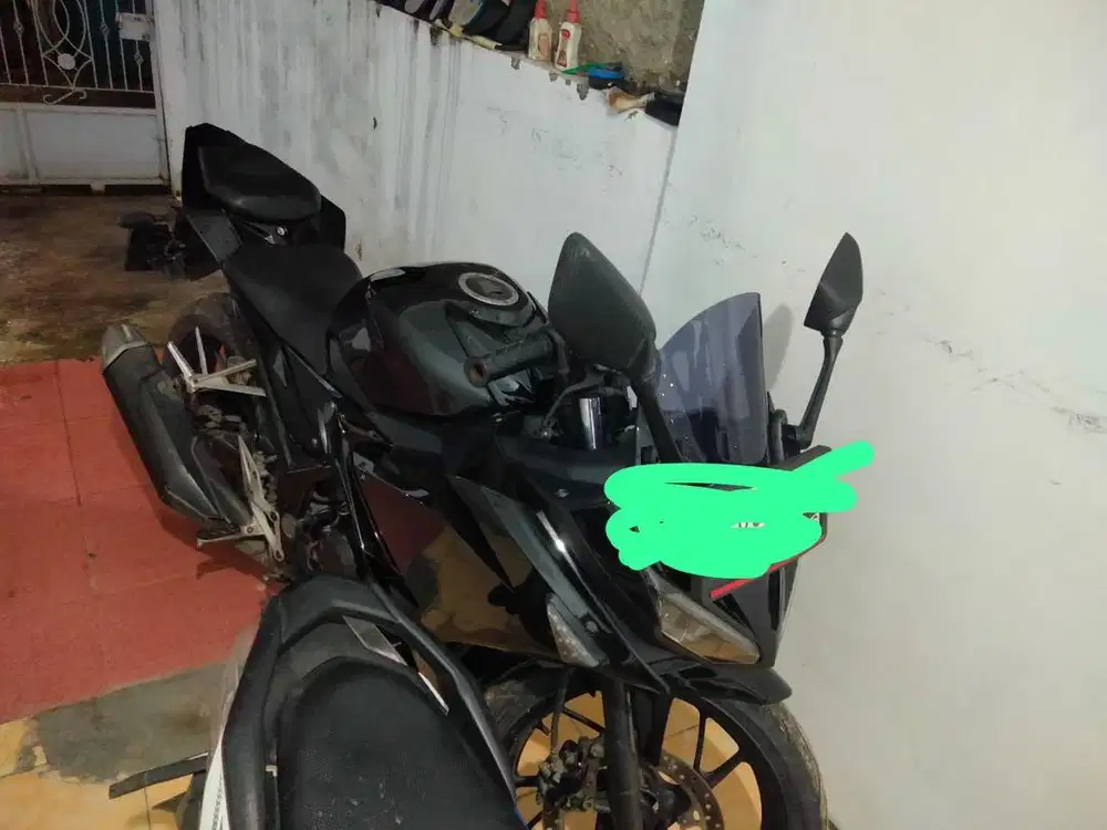 CBR 150 2016 plat b