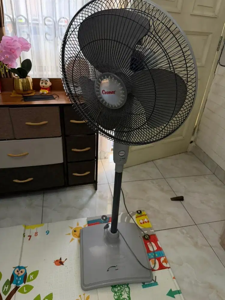 Kipas Angin Cosmos 16SN