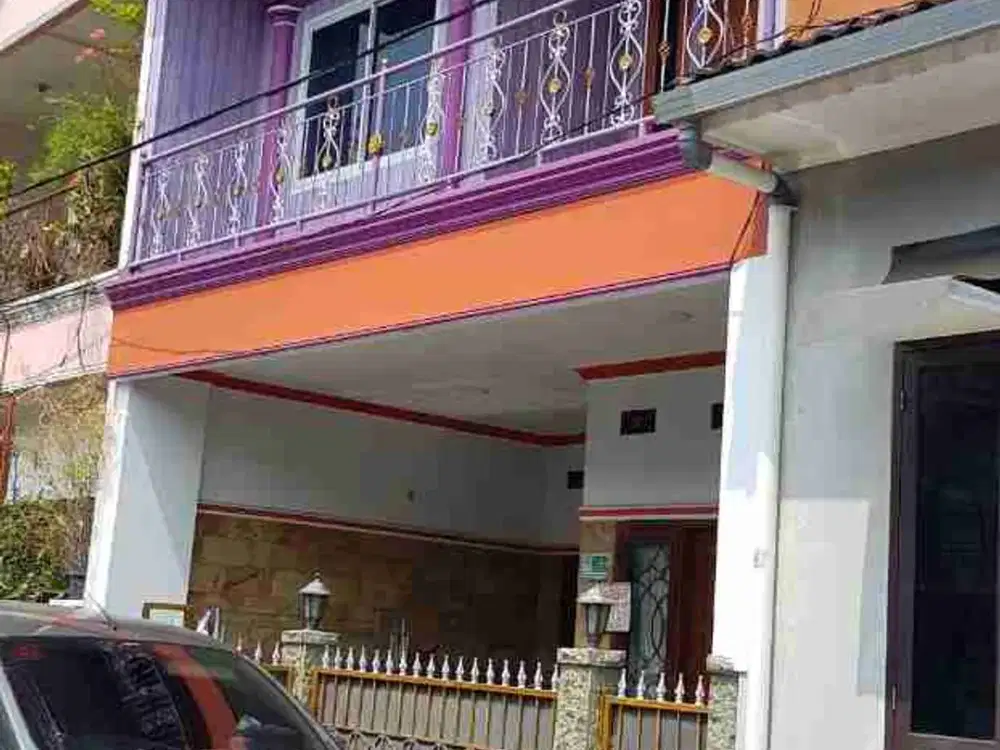 Jual Rumah 2 Lantai Asri Nyaman