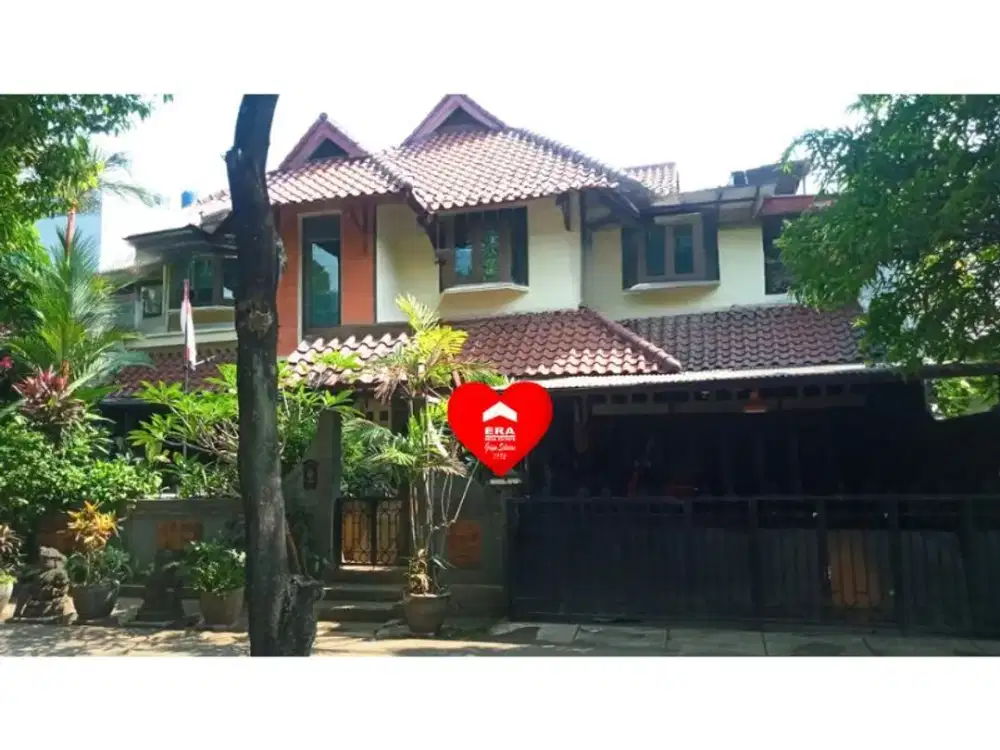 Rumah Depan Taman Jl Hang Jebat Kebayoran Baru