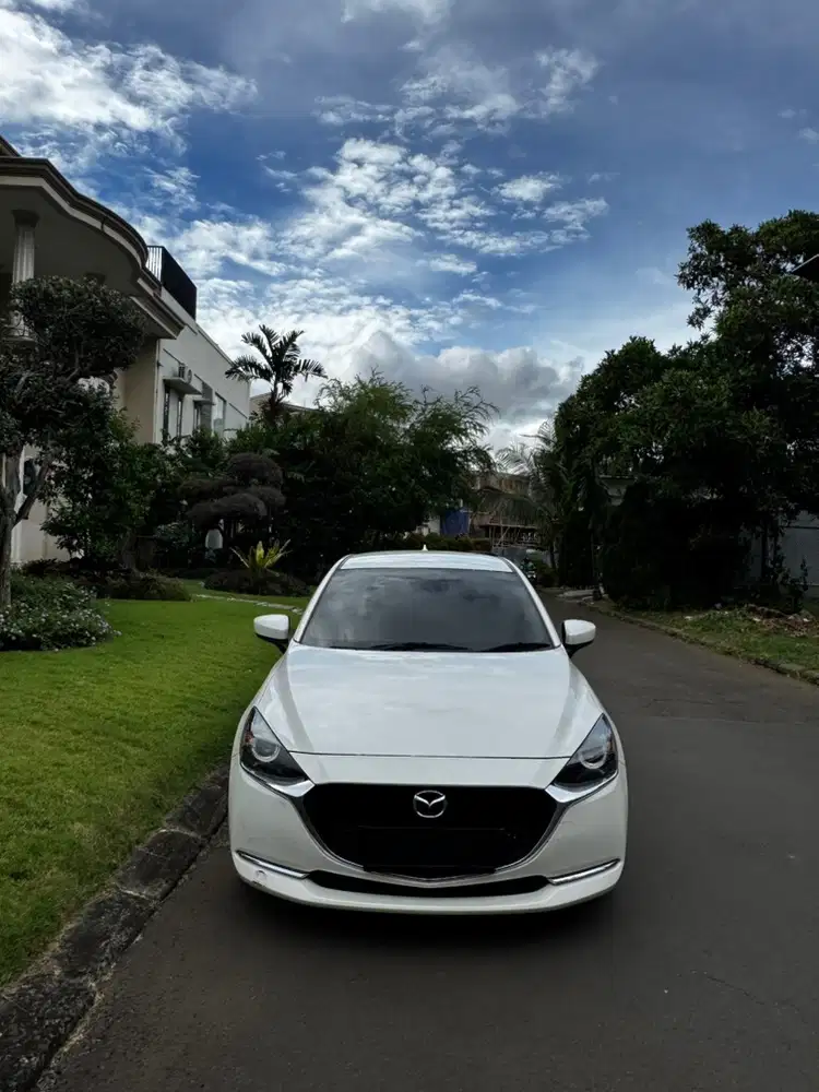 Mazda 2 low KM pemakain pribadi tangan pertama