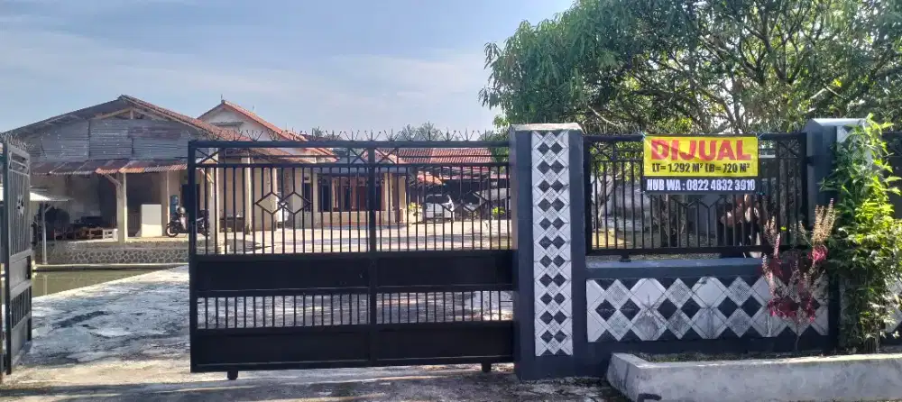 Dijual cepat rumah dan Tanah lokasi strategis,vila disekitar sawah