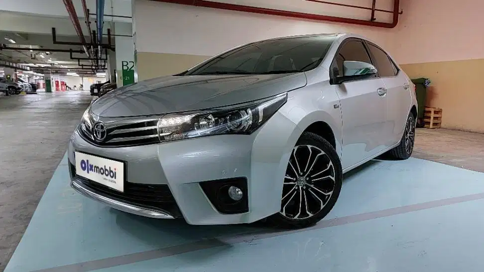TDP 8,JT Toyota Corolla Altis 1.8 V Bensin-AT Putih 2016